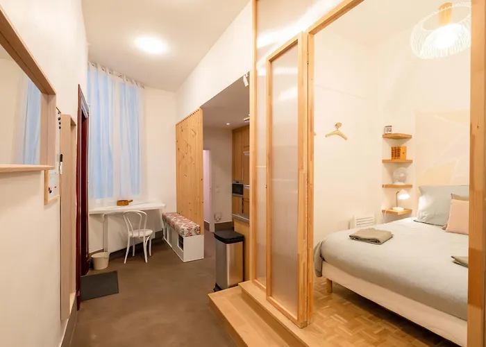 Apartment Luxury Flat 2 Bdr Design Heart Of Marais *