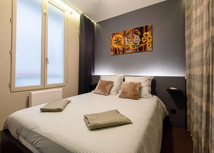 Luxury Flat 2 Bdr Design Heart Of Marais Paris